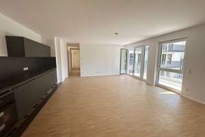 **Familien Willkommen** 4 Zimmer mit Balkon, 2 Bäder und Einbauküche, Parkett, Aufzug – Biklenstraße 10, 70327 Untertürkheim (Ortsteil), Stuttgart – Vorschaubild 8