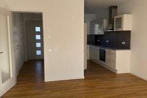 Helles Mittelreihenhaus mit 4 Zimmern auf ca. 118 m² Wohnfläche, zwei Carportstellplätze – Mirjam-Pressler-Weg 3a, 22941 Bargteheide – Vorschaubild 1