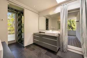 Großzügig, individuell und perfekt für Familien: Exklusive Villa mit Garten und Pool – Die vollständige Adresse der Immobilie erhältst du vom Anbieter., 81479 Solln, München – Vorschaubild 16