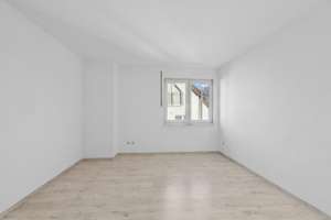 Stilvolle Maisonette-Wohnung direkt am Schlosspark Essen-Borbeck – Die vollständige Adresse der Immobilie erhältst du vom Anbieter., 45355 Borbeck-Mitte, Essen – Vorschaubild 9