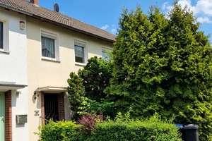 Provisionsfrei: Familienhaus mit großem Garten auf 776 m² in Köln-Brück