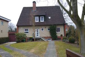 Einfamilienhaus mit sieben Zimmern und EBK in Rahlstedt, Hamburg – Bekassinenau 89, 22147 Rahlstedt, Hamburg – Vorschaubild 2