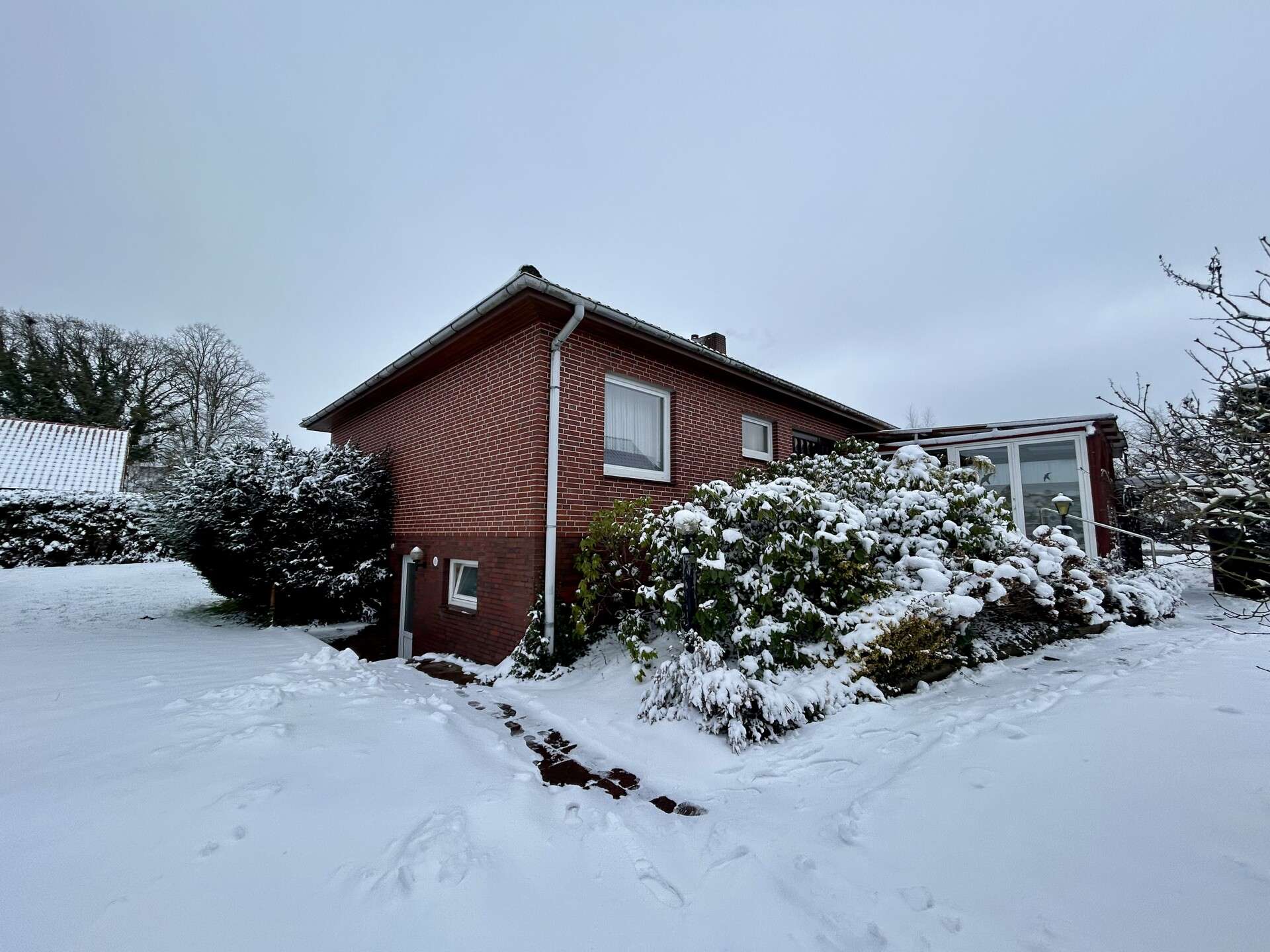 Großzügiges Einfamilienhaus mit Garten und Gestaltungspotenzial - Renovierungsbedürftig, Friesland Kreis – Bild 2