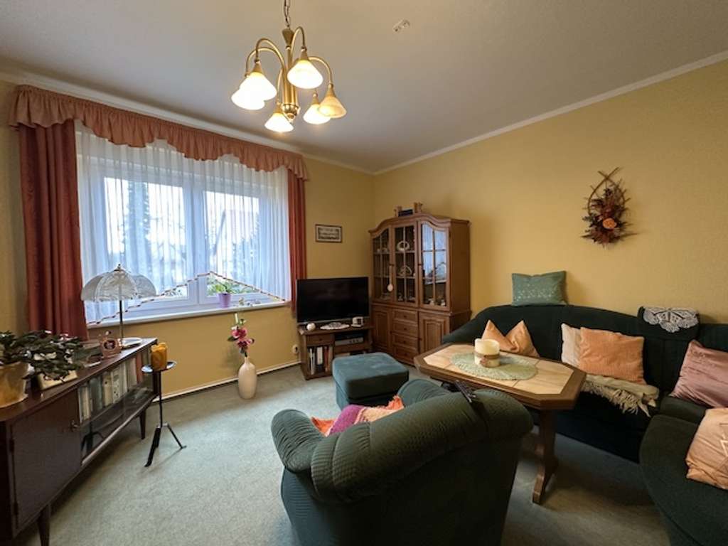 Immobilie in Schwedt/Oder - Potential vielversprechend - EFH mit Doppelgarage/Nebengelass  im Schwedter Ortsteil Passow - Bild 3