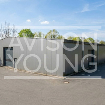 Hochwertige Hallefläche mit effizienter Anbindung 