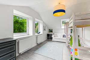 Zauberhaftes Einfamilienhaus mit Traumgarten in Hamburg (Eißendorf) – Die vollständige Adresse der Immobilie erhältst du vom Anbieter., 21075 Eißendorf, Hamburg – Vorschaubild 12