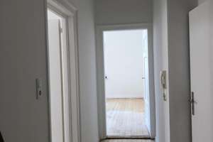 Komplett sanierte Altbauwohnung mit großer Wohnküche in renoviertem Altbau! – 68169 Neckarstadt-West, Mannheim – Vorschaubild 9