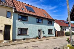 Charmantes Zweifamilienhaus mit Garten, Scheune & viel Platz! – Die vollständige Adresse der Immobilie erhältst du vom Anbieter., 99195 Großrudestedt – Vorschaubild 2