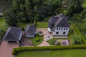 Rarität vor den Toren Kassels - Bildschöne Unternehmervilla! – Kassel (Kreis) – Vorschaubild 1