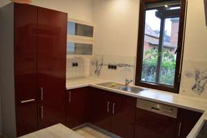 Gemütliches Zweifamilienhaus mit großem Garten, Einbauküchen und Stellplätzen in Coburg-Zentrum – Heuweg 3, 96450 Mitte, Coburg – Vorschaubild 5