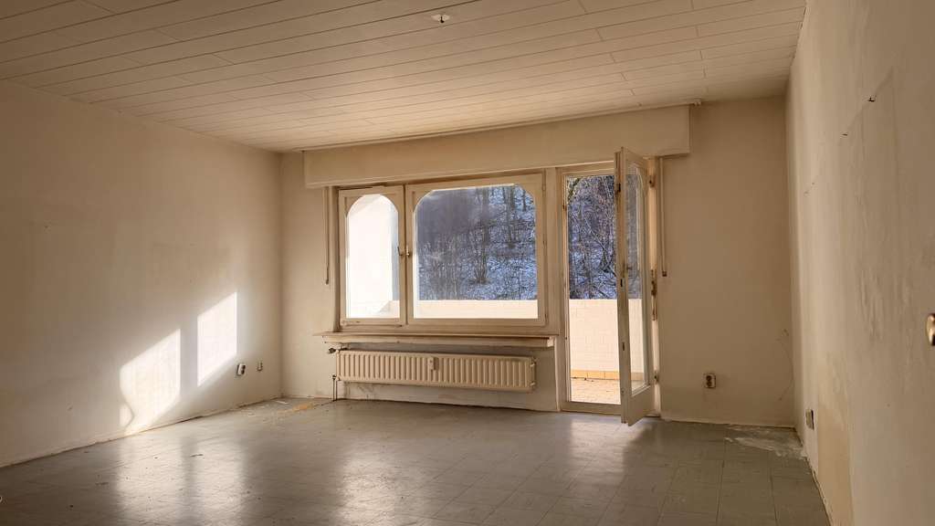 Immobilie in Ennepetal - Etagenwohnung mit eigener Garage und Blick ins Grüne - Bild 2