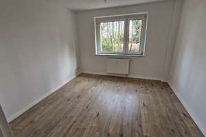 Frisch renovierte 2-Zimmer-Wohnung im Zentrum – Bahnstraße 42, 47799 Cracau, Krefeld – Vorschaubild 3