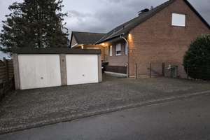 Von privat - Großes Einfamilienhaus mit vielen Zimmern – Am Hegenhof 8, 33739 Jöllenbeck, Bielefeld – Vorschaubild 1