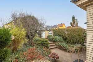 Vollunterkellertes Reihenmittelhaus mit schöner Dachterrasse, Terrasse, Sauna und Carport – Hamburg – Vorschaubild 8
