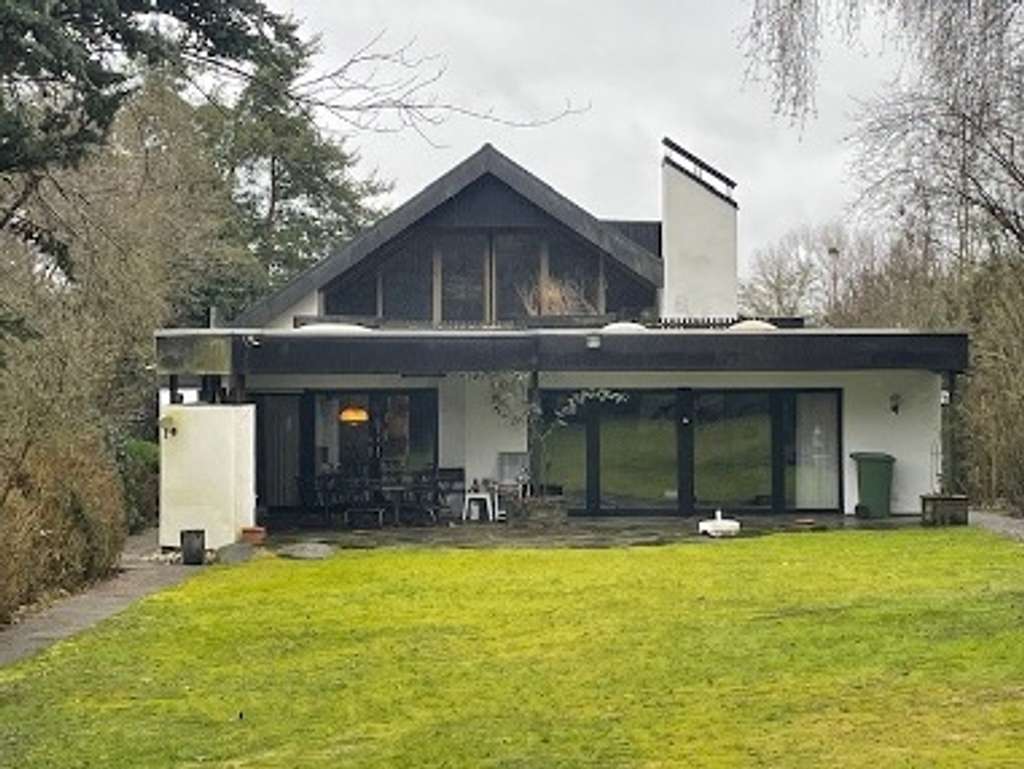 Immobilie in Frankenberg - Exklusives Wohnhaus mit Doppelgarage - Bild 0