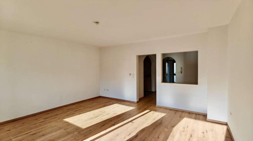 Immobilie in Salzweg - Charmante 1,5-Zimmer-Wohnung im Erdgeschoss mit Terrasse und Garten in Passau-Salzweg! - Bild 1