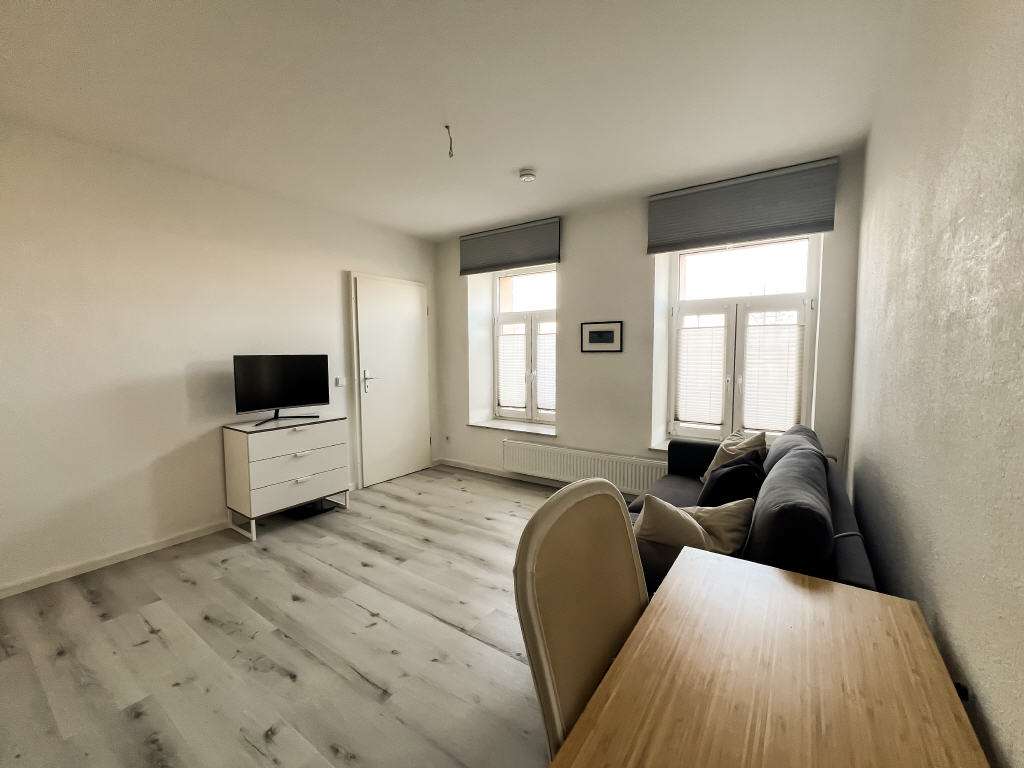 Immobilie in Riesa - Bezugsfreie, stilvoll sanierte 2-Raum-Eigentumswohnung mit traumhaftem Elbblick - im Herzen vo - Bild 1