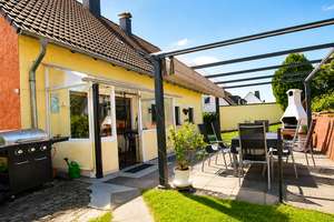 Wunderschöne Lage in Ronsdorf - Freistehendes Haus mit Pool – Die vollständige Adresse der Immobilie erhältst du vom Anbieter., 42369 Ronsdorf, Wuppertal – Vorschaubild 2