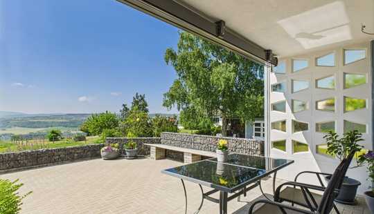 Bild von Ein Ausblick, der verzaubert: Willkommen in Ihrem Traumhaus