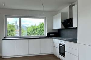 Stadtoase mit Weitblick: Geräumige 3-Zimmer-Wohnung mit Balkon im pulsierenden Herzen von Augsburg!