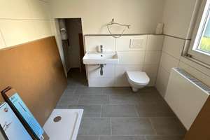 Frisch sanierte 4,5 - Zimmer Maisonette Wohnung in 2-Familienhaus in zentraler Lage mit EBK – 55246 Mainz-Kostheim, Wiesbaden – Vorschaubild 19