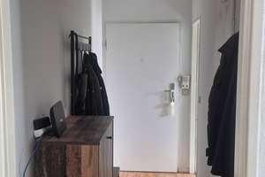 Befristete möbilierte Wohnung für 6 Monate mit zwei Zimmern und Balkon in Frankfurt Rödelheim – 60489 Rödelheim, Frankfurt am Main – Vorschaubild 12