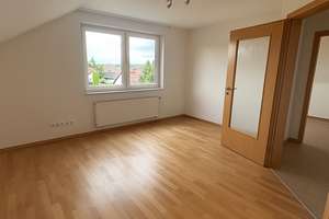 Großzügiges Einfamilienhaus (7 Zim., 230 m²) mit Kaiserberge-Blick, Glasfaser, 3 Bädern & Kachelofen – Die vollständige Adresse der Immobilie erhältst du vom Anbieter., 73527 Schwäbisch Gmünd – Vorschaubild 8
