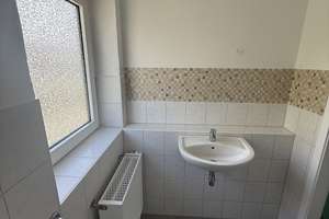 Modernisiertes Reihenmittelhaus mit Garten, großer Terrasse, Balkon & Vollkeller in ruhiger Lage  – Schweriner Straße 17, 23701 Eutin – Vorschaubild 6