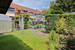 Ruhiges RMH mit 300 m² Grundstück, 110,75 m² Wfl., Garage, Pool, Wintergarten und Balkon in 01109 DD – Die vollständige Adresse der Immobilie erhältst du vom Anbieter., 1109 Hellerau/Wilschdorf, Dresden – Vorschaubild 8