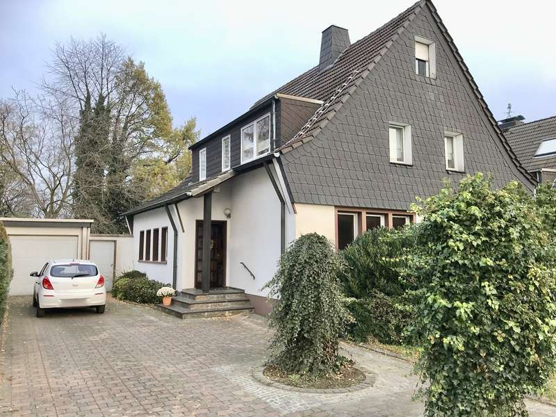 Generationshaus mit riesigem Gartenparadies in bevorzugter Lage von Westerholt