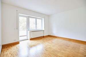 Stuttgart-West: Ihre Traumwohnung mit 3 Zimmern und Balkon ! – Die vollständige Adresse der Immobilie erhältst du vom Anbieter., 70197 Hasenberg, Stuttgart – Vorschaubild 2