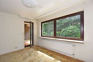 Vis-a-vis vom Reinbeker Schloss: gut geschnittene 3,5-Zimmer-Wohnung mit sonniger Süd-/Westloggia – Reinbeker Weg 4b, 21465 Wentorf bei Hamburg – Vorschaubild 9