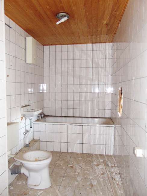 Entkerntes Wohn- und Geschäftshaus mit großem Potenzial – bereit für visionären Wiederaufbau, Rhein Erft Kreis – Bild 3