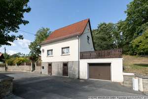Charmantes Einfamilienhaus in ruhiger Lage – Die vollständige Adresse der Immobilie erhältst du vom Anbieter., 1920 Crostwitz – Vorschaubild 1