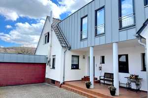 Trier-Weismark-Feyen - Modernisiertes Einfamilienhaus mit Einliegerwohnung, Garten, Sauna und Garage – Trier – Vorschaubild 1