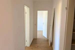 **FRISCH RENOVIERT** Helle 4-Zimmer-Wohnung mit BALKON in Solingen – Jaspersstraße 9, 42719 Wald, Solingen – Vorschaubild 16