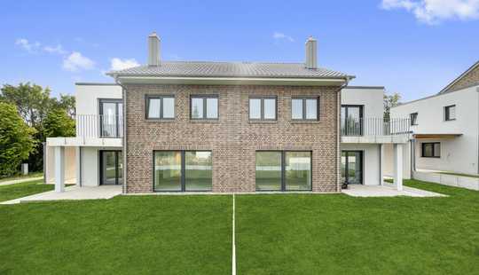 Bild von *FAMILIENTRAUM* Kfw-Effizienzhaus mit Grundstück und Carport