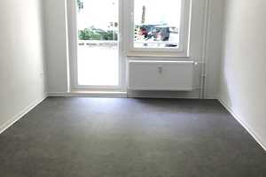 Helle 3-Zimmerwohnung mit Balkon im zentraler Lage. – Steubenstr. 13 B, 33609 Bielefeld – Vorschaubild 1