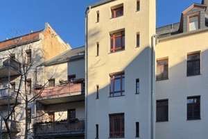 Stilvolle 5-Zimmer‑Wohnung in denkmalgeschütztem Ensemble
in Leipzig-Lindenau mit Balkon – Die vollständige Adresse der Immobilie erhältst du vom Anbieter., 4177 Altlindenau, Leipzig – Vorschaubild 4