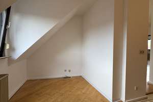 Charmante 2 Zimmer Dachgeschosswohnung mit Küche, Bad, Keller und Balkon – 67063 Nord-Hemshof, Ludwigshafen am Rhein – Vorschaubild 8