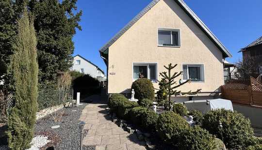 Bild von Sehnde - Ilten: Top saniertes Einfamilienhaus mit vermieteter Einliegerwohnung im Herzen von Ilten