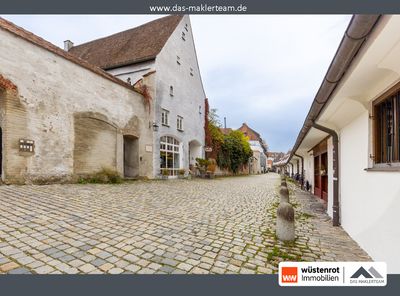 Ein bezauberndes Altstadthaus mit vor-genehmigter Ausbau-Reserve, 1992 kernsaniert