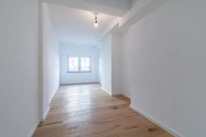 NEUBAU IN KÖLNER SÜDSTADT: IM EIGENEN INNENHOF MIT ZWEI TERRASSEN UND STELLPLATZ + PROVISIONSFREI+ – 50674 Neustadt/Süd, Köln – Vorschaubild 5