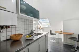 Exklusive 3-Zimmer ( Möbliert / Neben kosten Inklusiv ) Maisonette-Wohnung im 4. OG in Flingern Nord – Dorotheenstraße 38, 40235 Flingern Nord, Düsseldorf – Vorschaubild 6