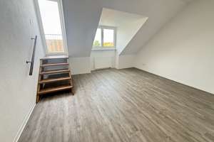 Da kommt man gern Heim. 2-Zimmer-Dachgeschosswohnung – Dimpfelstr. 67, 4347 Schönefeld-Abtnaundorf, Leipzig – Vorschaubild 1