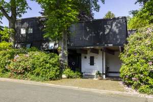 Einfamilienhaus mit Split‑Level‑Architektur in Hanglage am Bach – courtagefrei  – Die vollständige Adresse der Immobilie erhältst du vom Anbieter., 22339 Hummelsbüttel, Hamburg – Vorschaubild 3