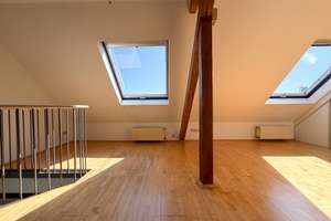Düsseldorf-Oberbilk: Charmante 2-Zimmer-Dachgeschosswohnung mit Galerieebene und Balkon! – 40227 Oberbilk, Düsseldorf – Vorschaubild 12
