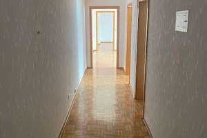 Ansprechende 3-Zimmer-Wohnung mit Küche in Koblenz – Die vollständige Adresse der Immobilie erhältst du vom Anbieter., 56068 Mitte, Koblenz – Vorschaubild 1