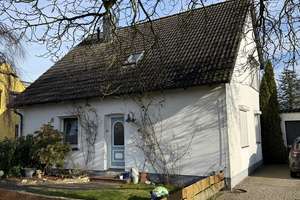 Anleger aufgepasst! - Charmantes Haus sucht neuen Besitzer! – Die vollständige Adresse der Immobilie erhältst du vom Anbieter., 26127 Alexandersfeld, Oldenburg (Oldenburg) – Vorschaubild 1