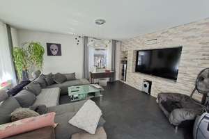 TOP LAGE! 3,5-Zi.-Wohnung mit großer Terrasse * TL-Bad * sep. WC * Pkw-Stpl. * akt. vermietet – 70327 Wangen, Stuttgart – Vorschaubild 2